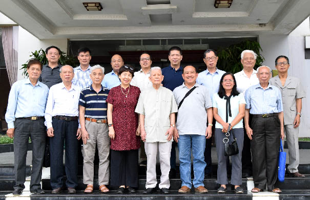 Nhiều[-]bài[-]học[-]quý[-]được[-]rút[-]ra[-]từ[-]hoạt[-]động[-]hợp[-]tác[-]quốc[-]tế